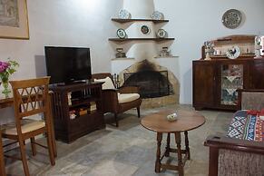 Nikis House