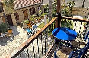 Nikis House