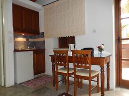 Nikis House