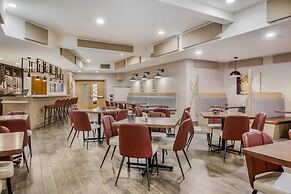 Best Western Plus Bridgewater Hotel & Convention Centre
