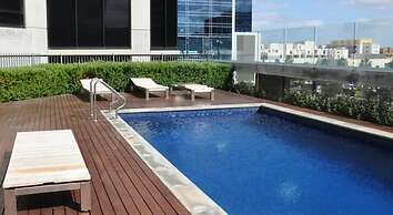 AKOM AT Docklands