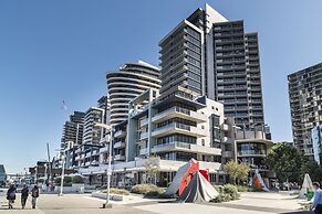AKOM AT Docklands