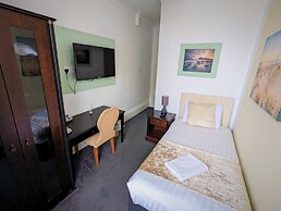 Cecil Court Hotel