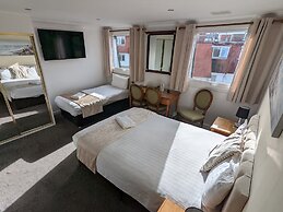 Cecil Court Hotel