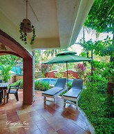 Renzo's Inn