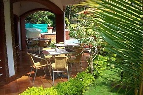 Renzo's Inn