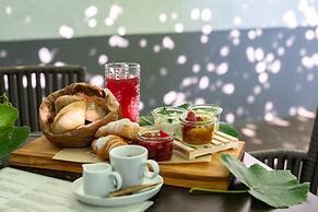Hotel Mrak 4*