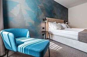 Hotel Mrak 4*