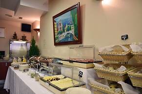 Hotel Mrak 4*