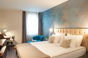 Hotel Mrak 4*