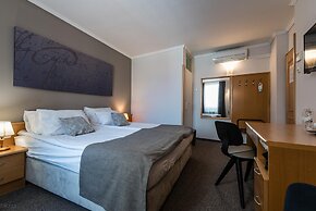 Hotel Mrak 4*