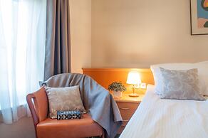 Hotel Mrak 4*