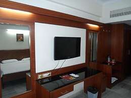 Hotel PLR Grand