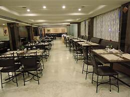 Hotel PLR Grand