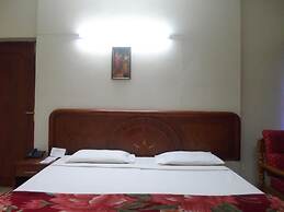 Hotel PLR Grand