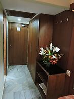 Hotel PLR Grand