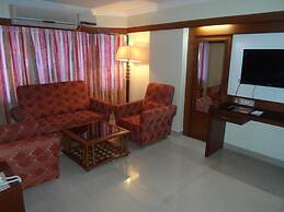 Hotel PLR Grand
