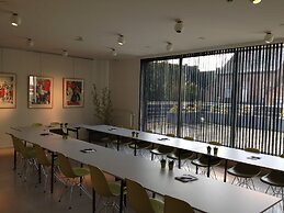 Corbie Geel