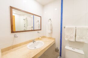Basic Hotel Centenario by Hoteles MS