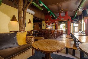 Cuba Bar & Hostel
