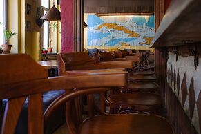Cuba Bar & Hostel