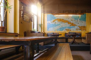 Cuba Bar & Hostel