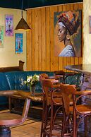Cuba Bar & Hostel