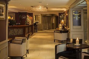 Greville Arms Hotel