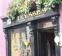Greville Arms Hotel