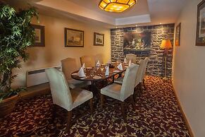 Greville Arms Hotel