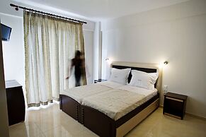 RG Status Hotel