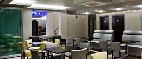 RG Status Hotel