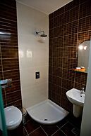 RG Status Hotel