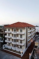 RG Status Hotel