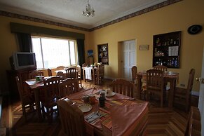 Travellers Inn