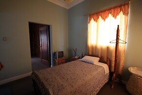 Travellers Inn