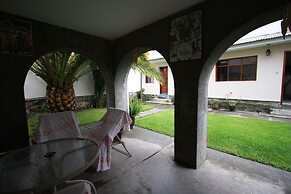 Travellers Inn