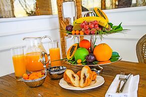 Ena Boutique Hotel & Residences