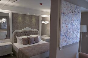 Ena Boutique Hotel & Residences