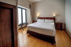 Hotel Simón