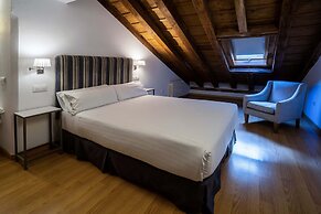 Hotel Simón