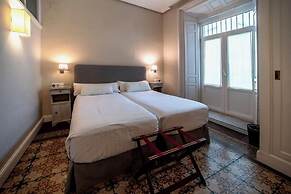 Hotel Simón