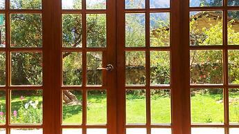 Apu Lodge B&B