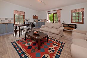 La Galinière Guest Cottages