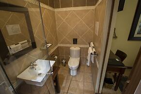 Le Cozmo Guest House
