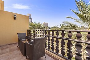 Al Hamra Village Hotel