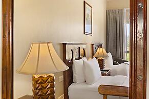 Al Hamra Village Hotel