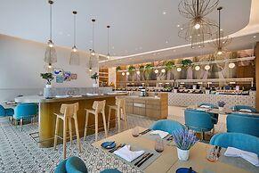 Residence Inn by Marriott Sheikh Zayed Road