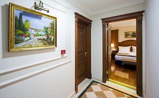 GLK PREMIER The Home Suites & Spa - Boutique Class