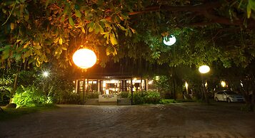 Vinh Hung Riverside Resort & Spa
